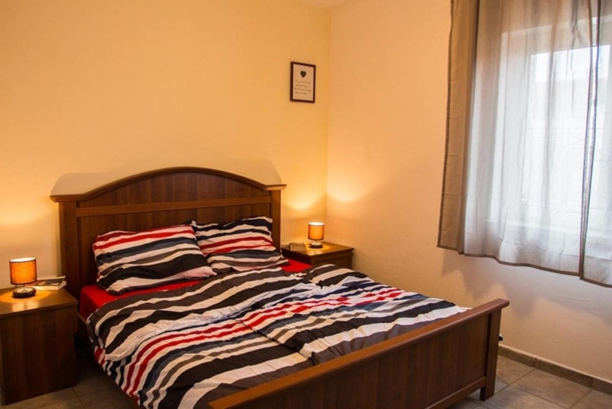 Apartments Jozic Peroj Exterior foto